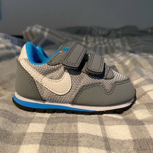 Nike Other - Nike shoes, size 3c